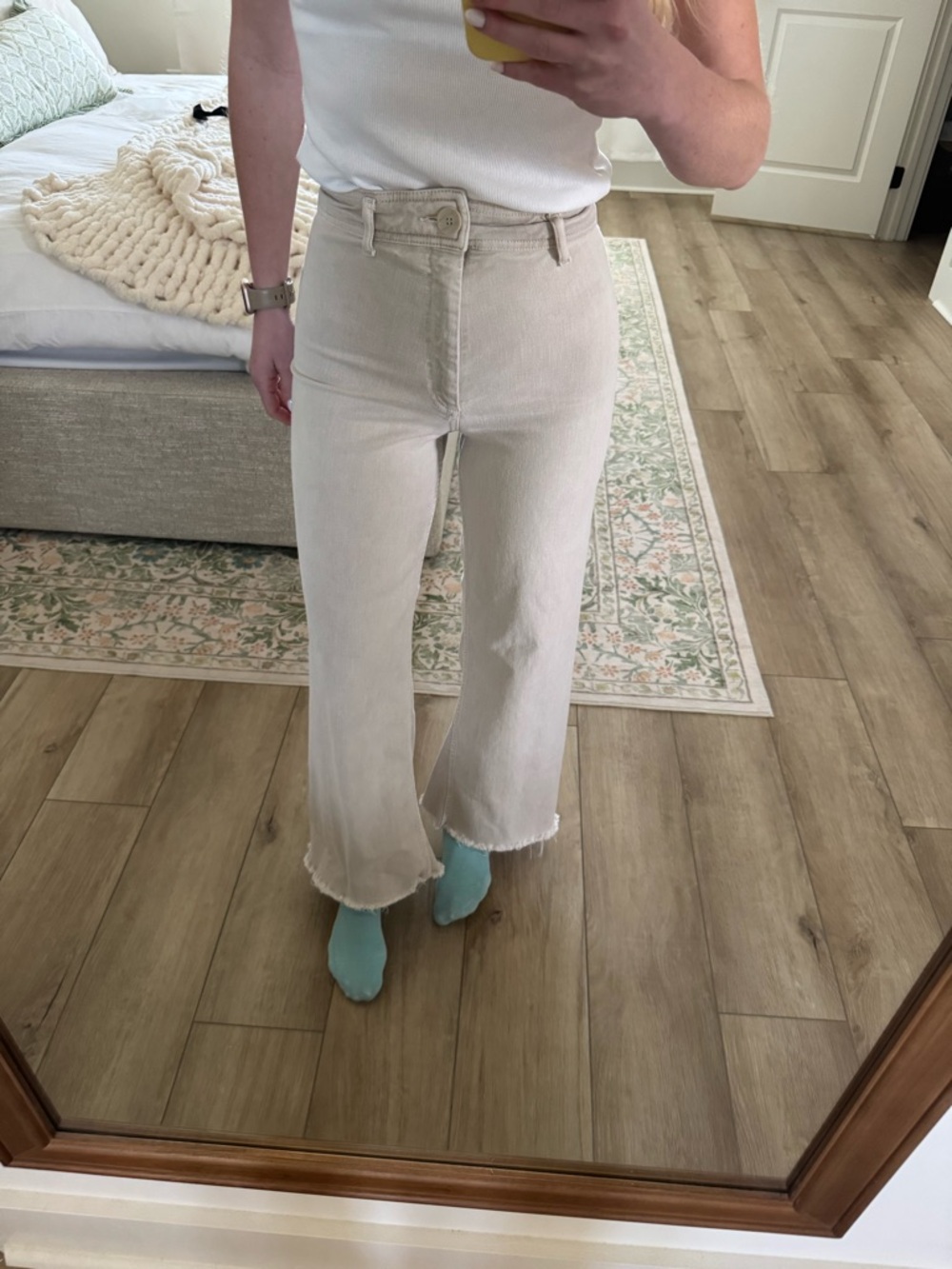 Zara Women's High-Rise Wide Leg Jeans in Light Beige